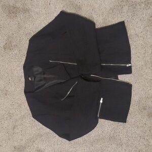 2/$10! Free! H&m textured black jacket